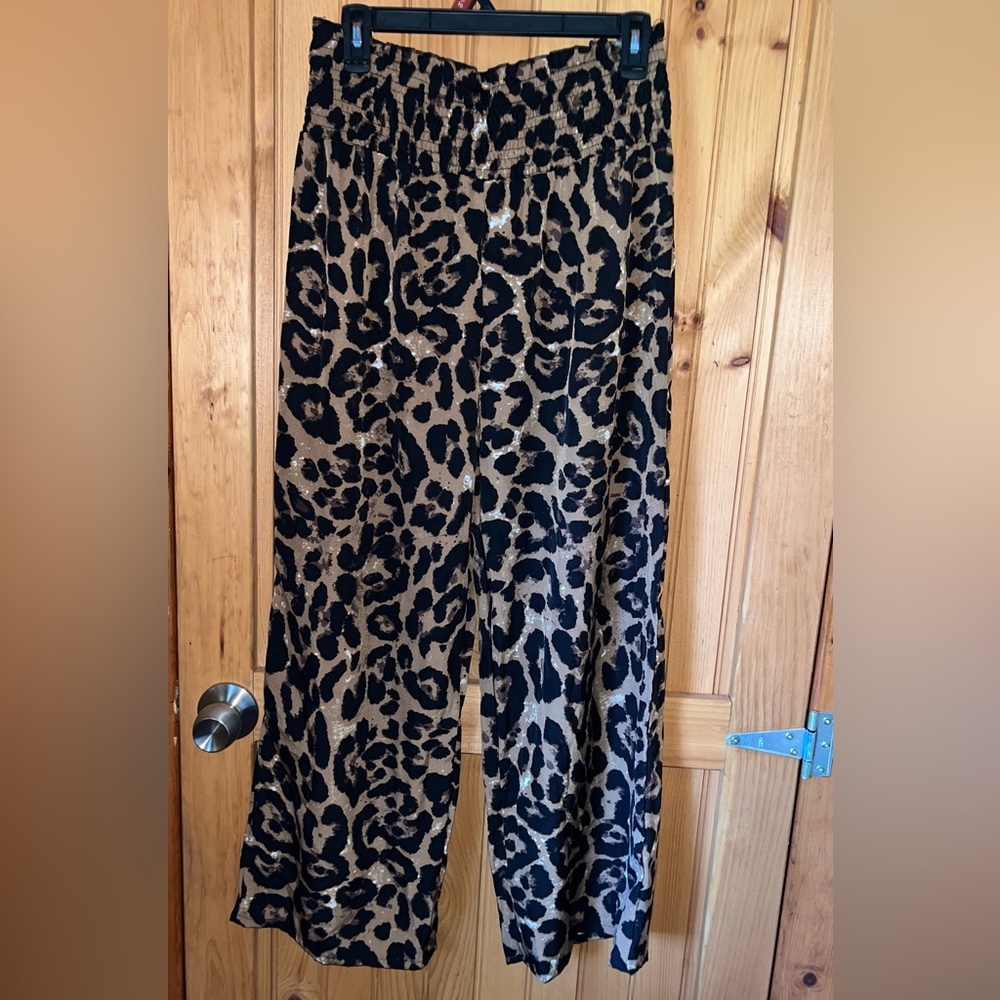 Leopard print flowy pants